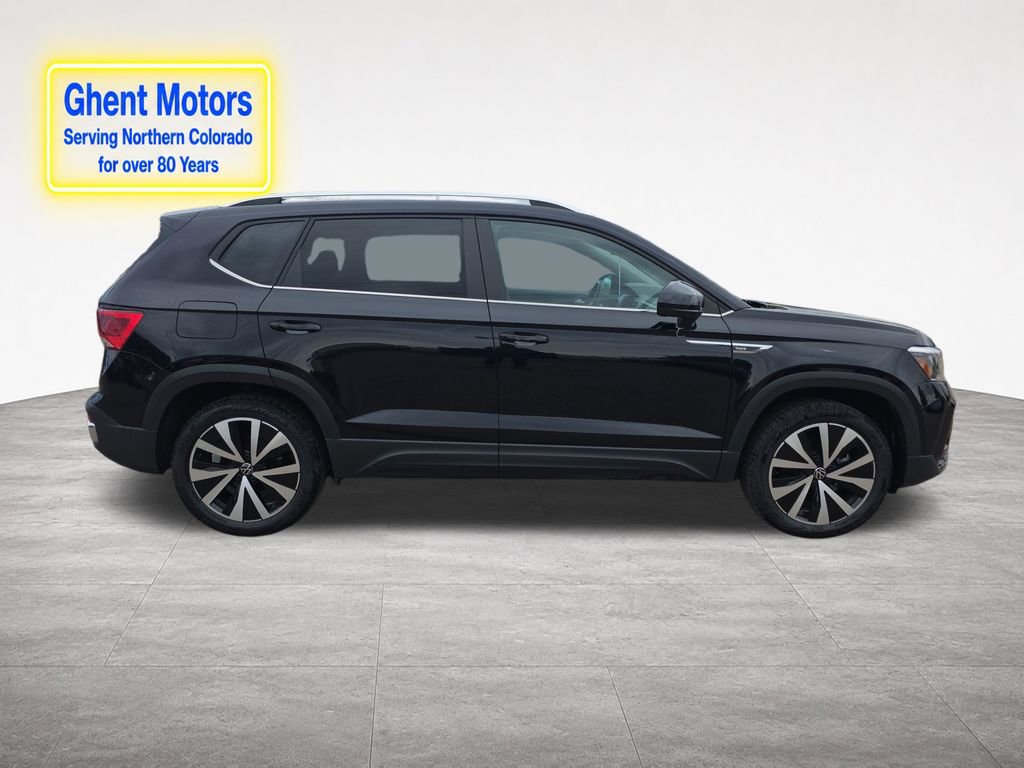 Used 2023 Volkswagen Taos SE AWD/4WD image 11