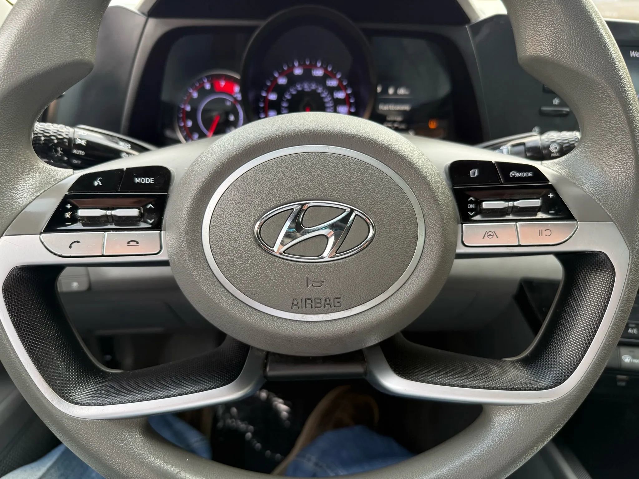 Used 2021 Hyundai Elantra SEL image 13