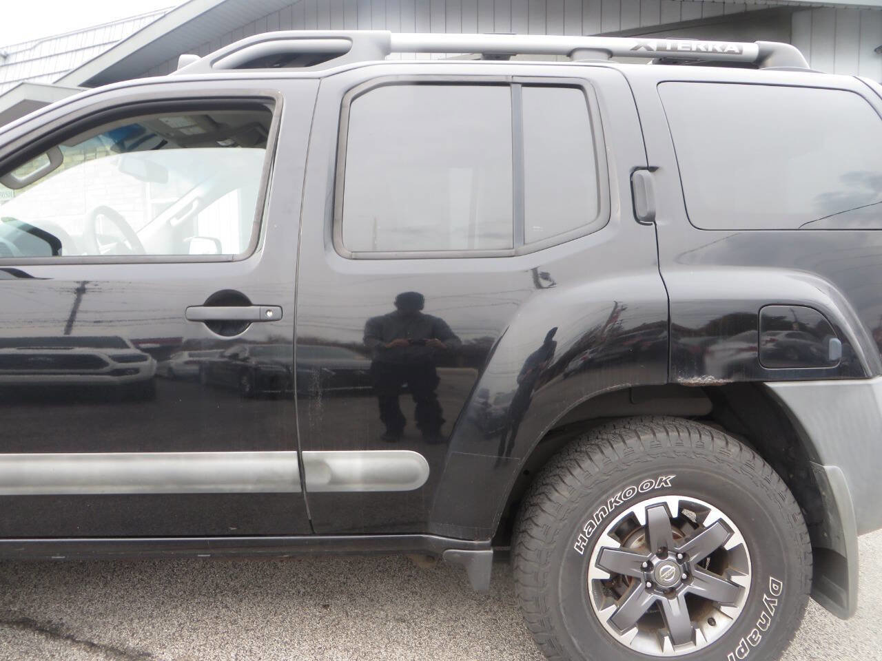 Used 2015 Nissan Xterra PRO-4X w/ Pro-4x Leather Package image 30