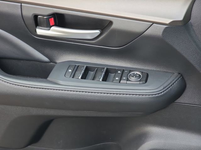 Used 2024 Toyota Grand Highlander XLE image 32