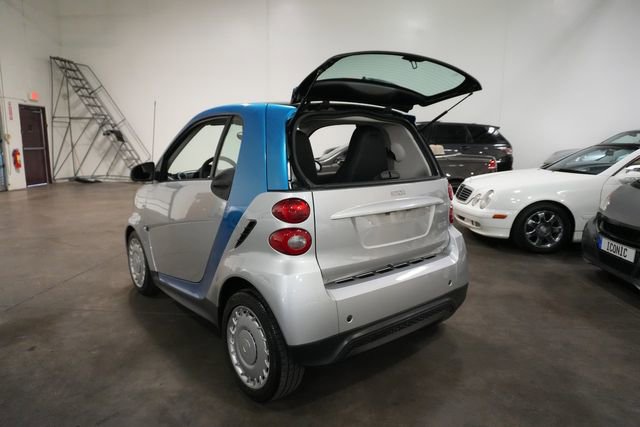 Used 2015 smart fortwo pure image 21