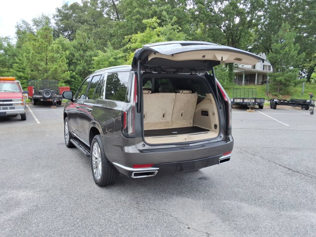 Certified 2021 Cadillac Escalade Premium Luxury AWD/4WD image 15
