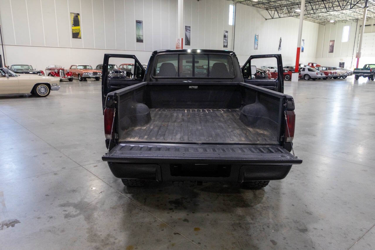 Used 1997 Ford F250 4x4 Regular Cab Heavy Duty image 33