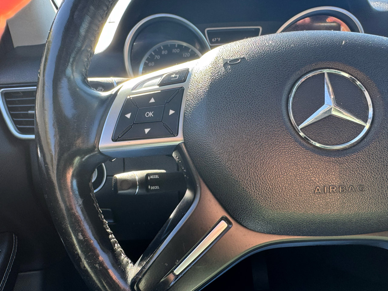 Used 2015 Mercedes-Benz ML 250 BlueTEC 4MATIC image 26