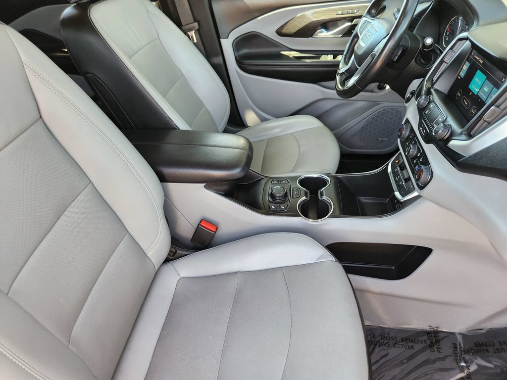 Used 2022 GMC Terrain SLT w/ Infotainment Package II AWD/4WD image 5