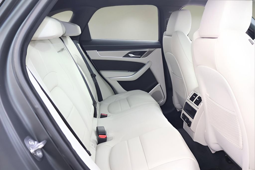 New 2026 Jaguar F-PACE R-Dynamic S AWD/4WD image 17