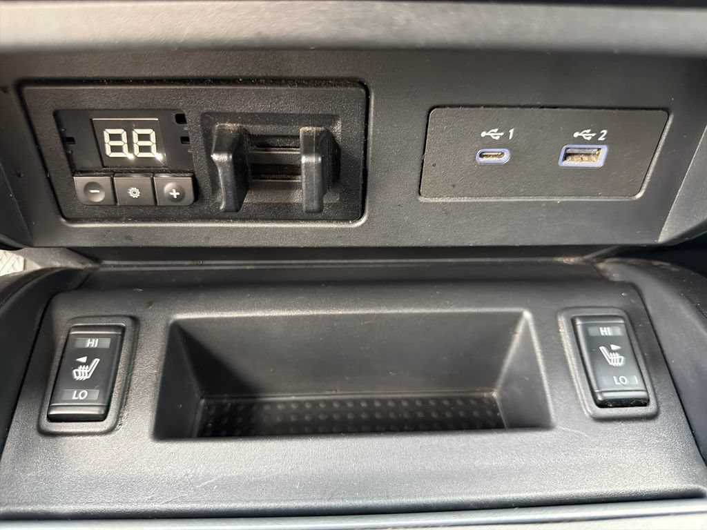 Used 2020 Nissan Titan PRO-4X w/ Pro-4x Convenience Package AWD/4WD image 45