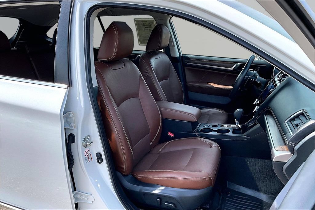 Used 2019 Subaru Outback 2.5i Touring AWD/4WD image 7