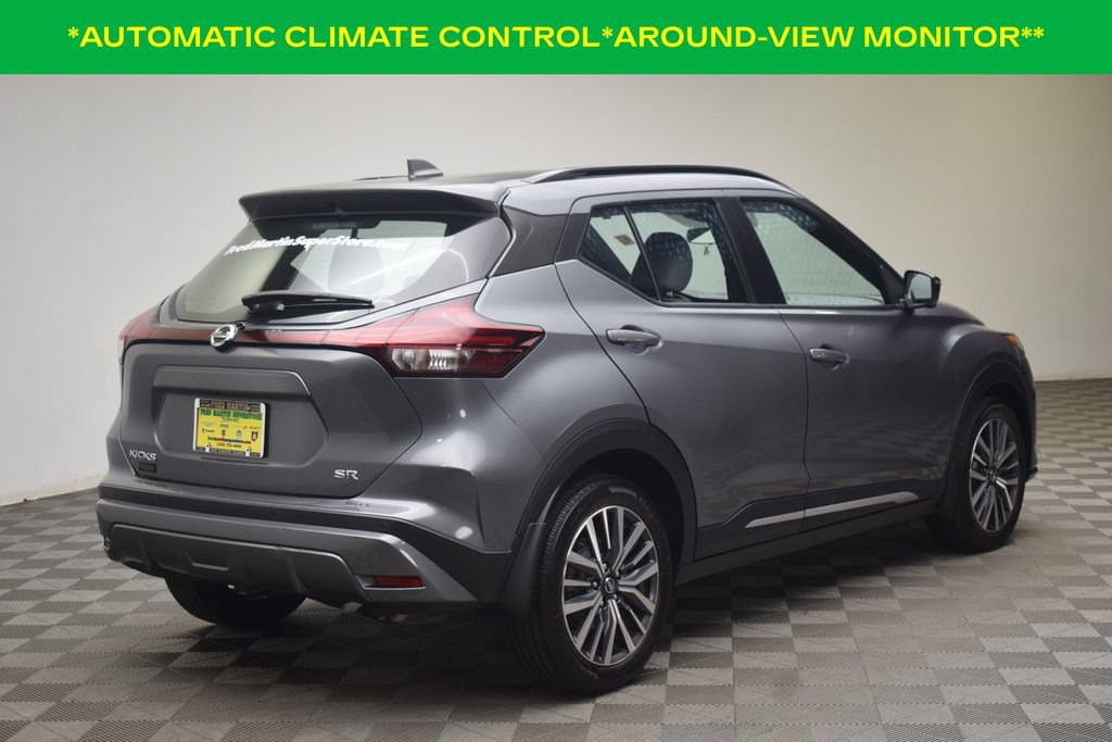 Used 2021 Nissan Kicks SR w/ SR Premium Package FWD image 7