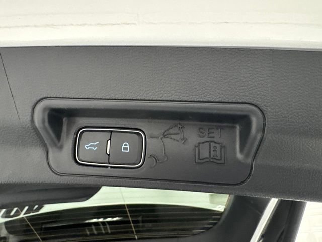 Used 2025 Ford Explorer ST-Line AWD/4WD image 28