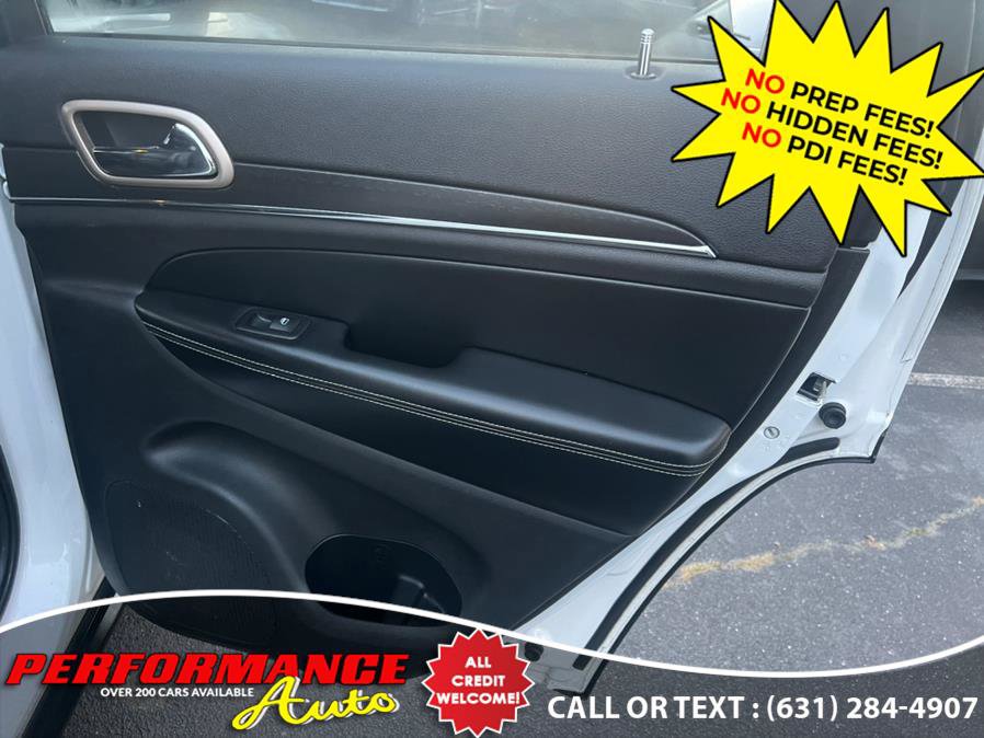 Used 2017 Jeep Grand Cherokee Limited w/ Luxury Group II image 28