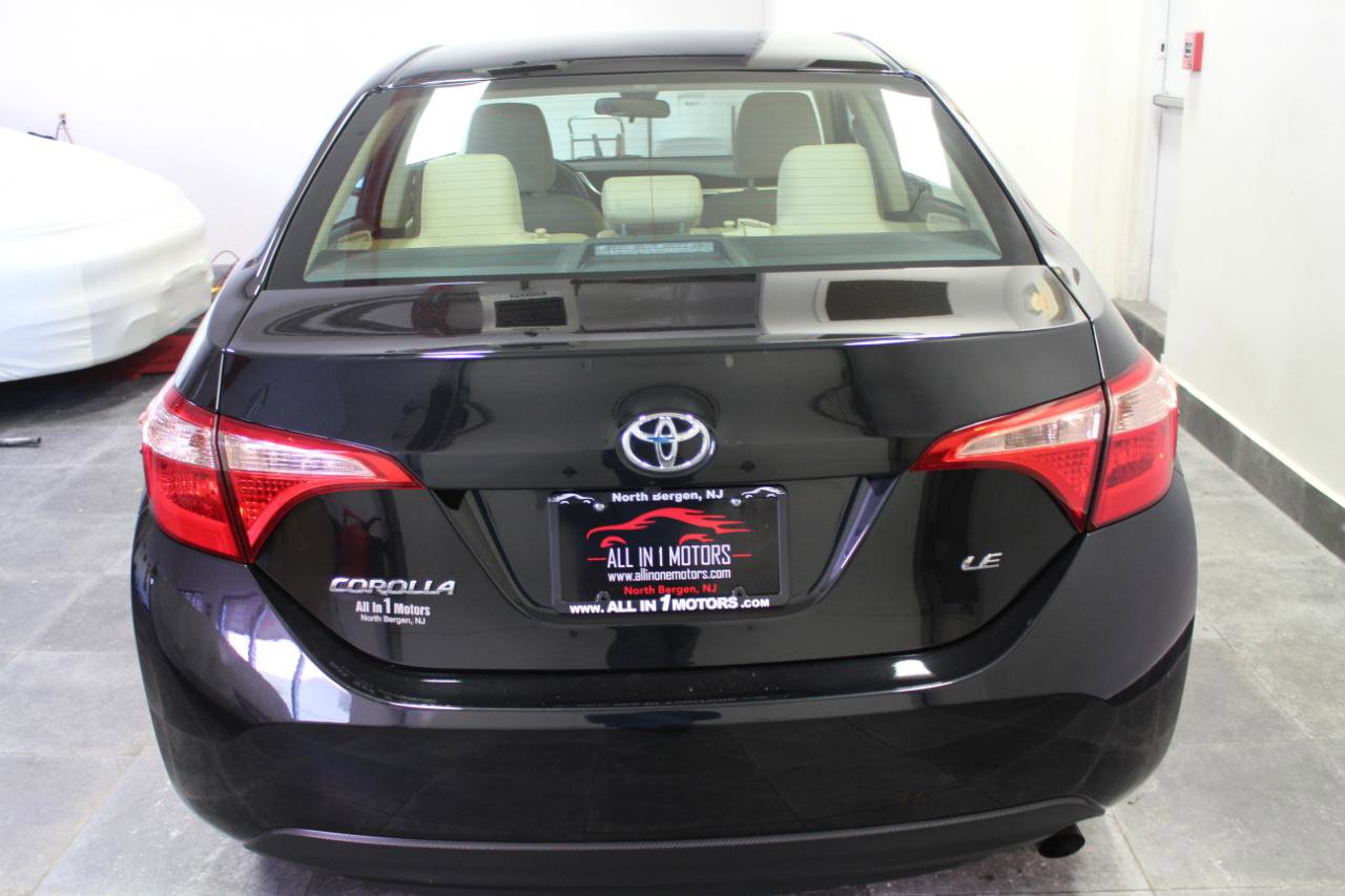 Used 2017 Toyota Corolla LE image 5