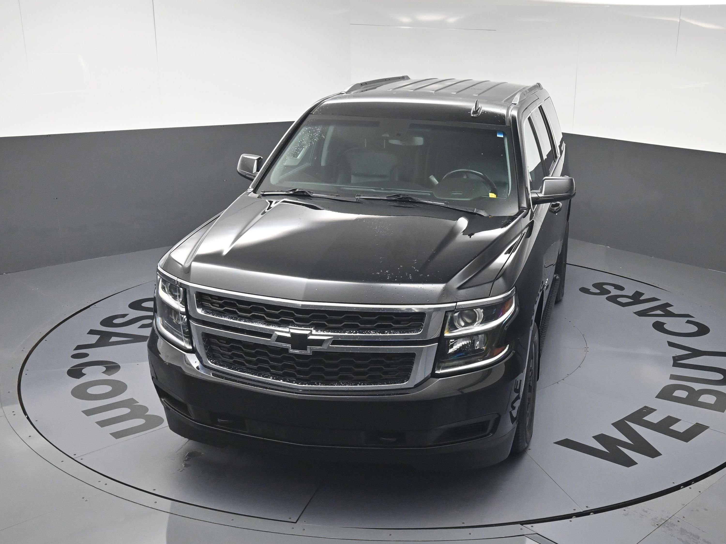 Used 2019 Chevrolet Tahoe LS w/ Enhanced Driver Alert Package AWD/4WD image 13