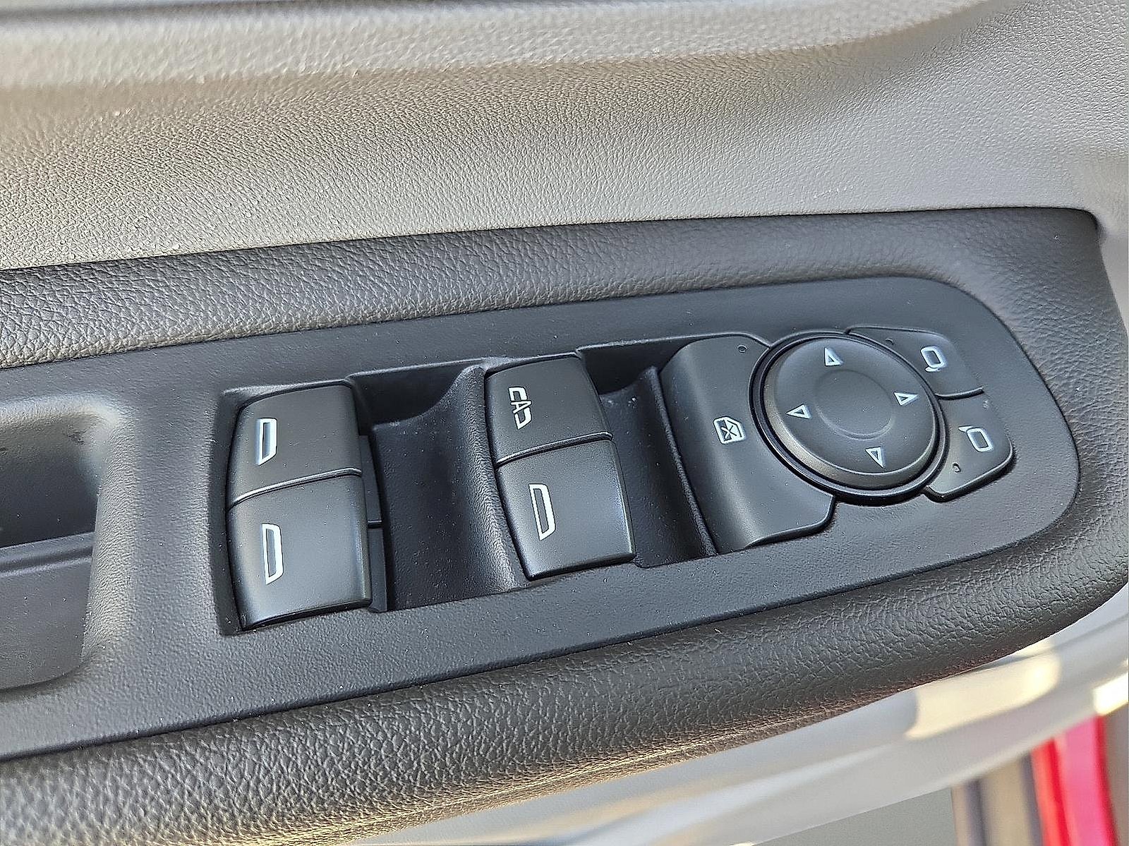 Used 2020 GMC Terrain SLT w/ Preferred Package image 15