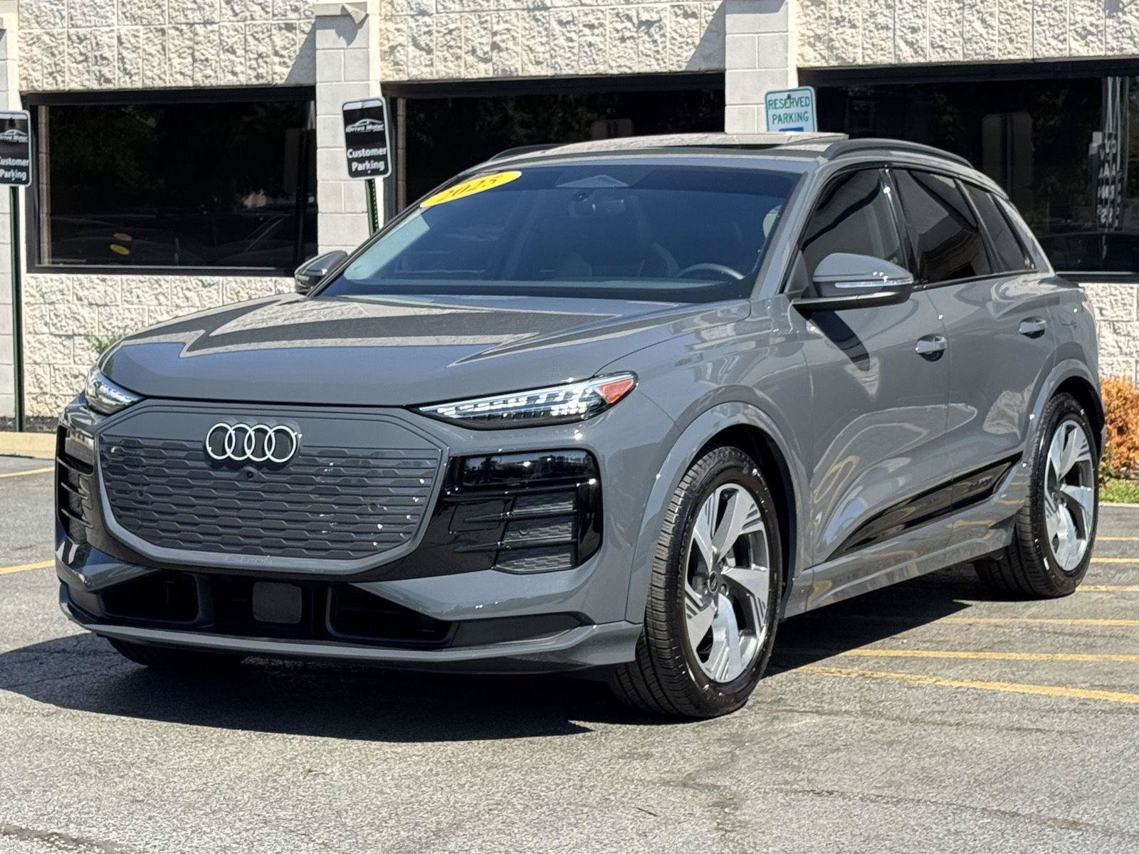Used 2025 Audi Q6 e-tron Prestige w/ Black Warm Weather Package AWD/4WD image 19