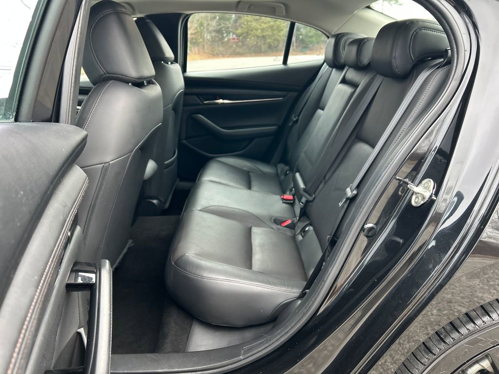 Used 2022 MAZDA MAZDA3 s image 19