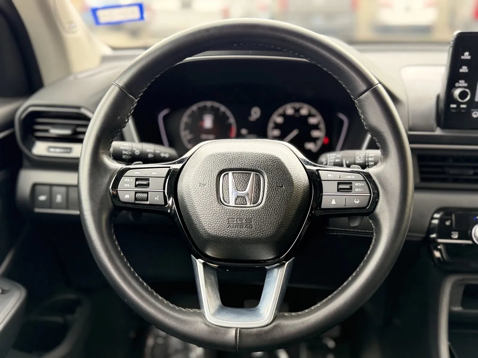 Used 2025 Honda Pilot Touring image 24