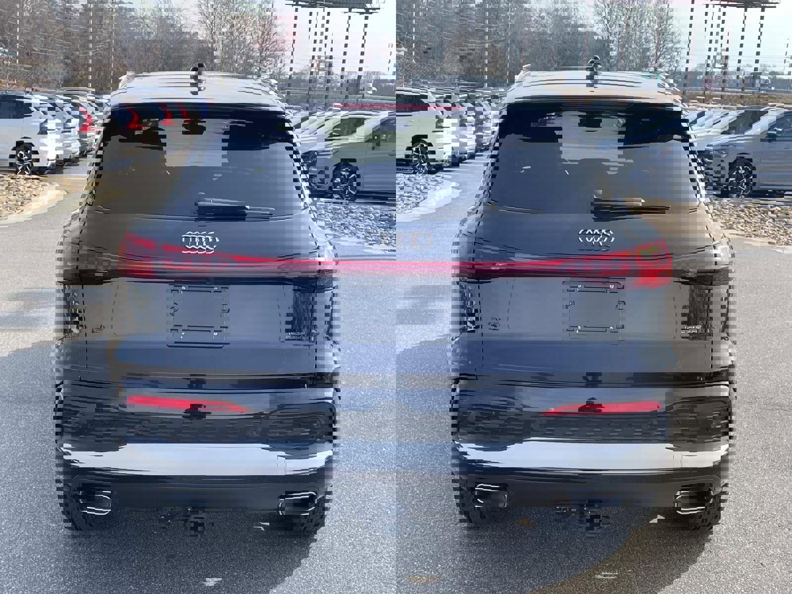 Used 2025 Audi Q5 Premium w/ Convenience Package image 6