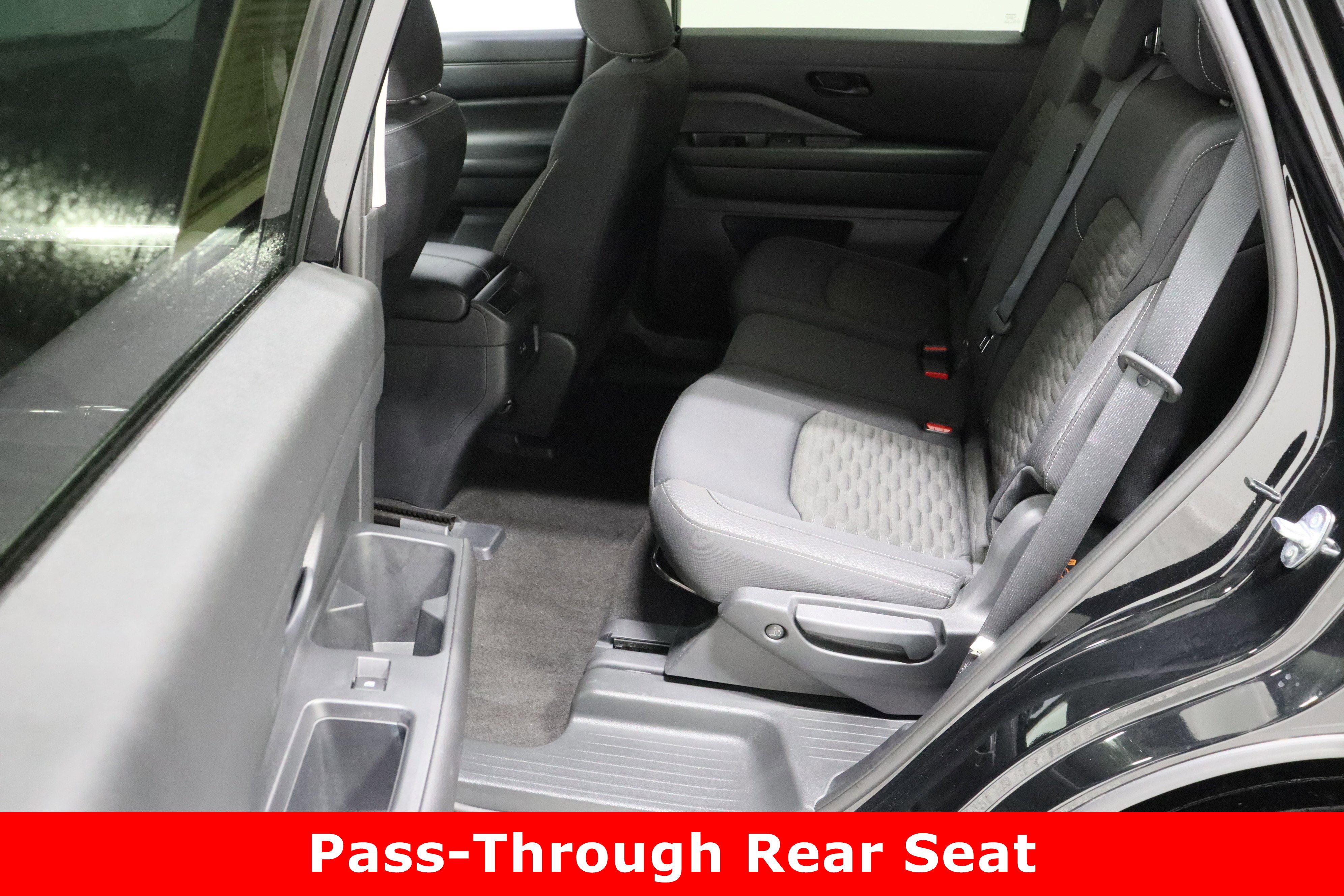 Used 2023 Nissan Pathfinder S image 28