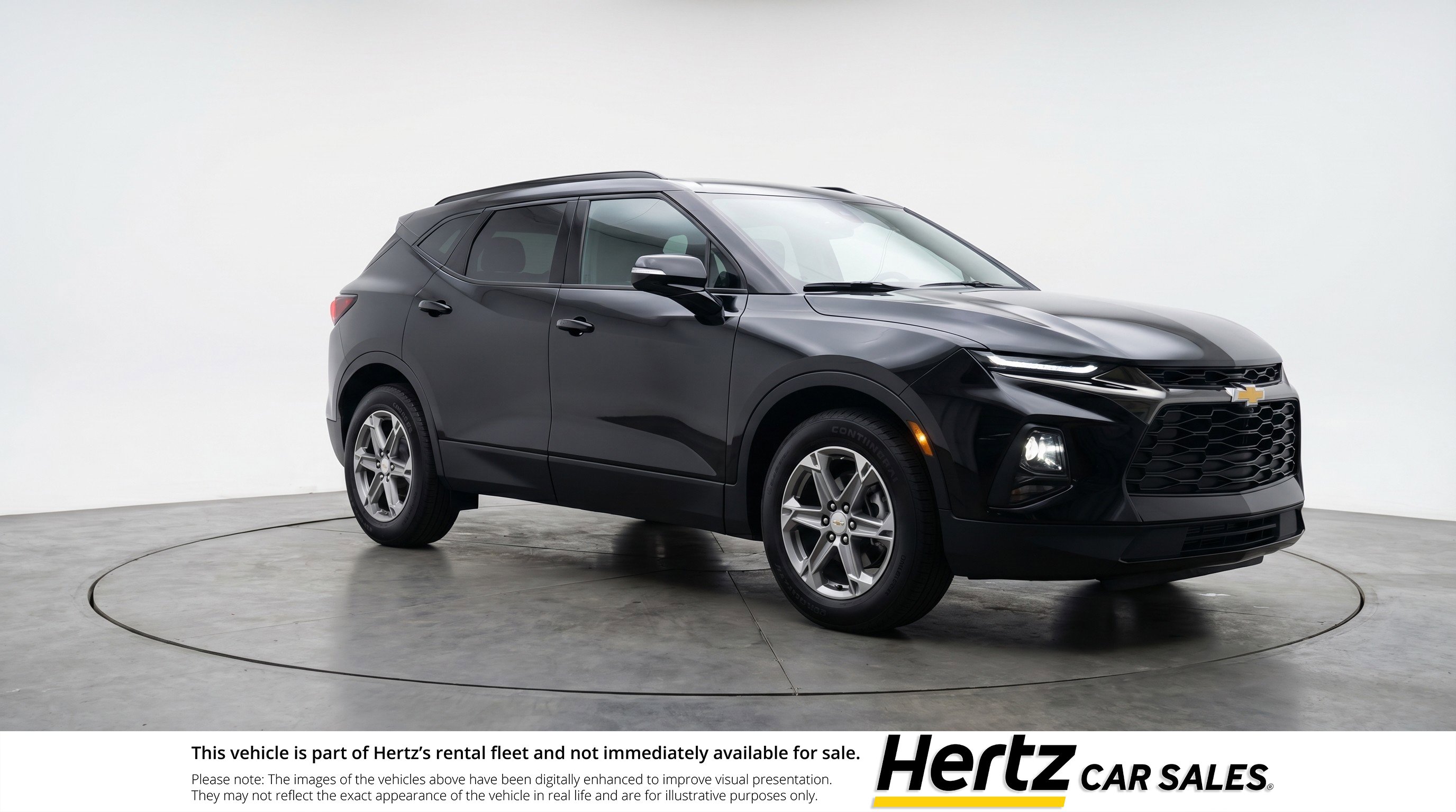Used 2025 Chevrolet Blazer LT FWD image 1
