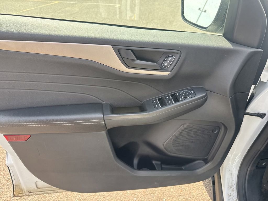 Used 2022 Ford Escape SE AWD/4WD image 16
