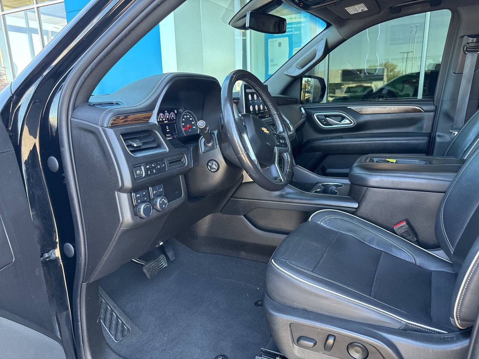 Used 2021 Chevrolet Tahoe Premier AWD/4WD image 21