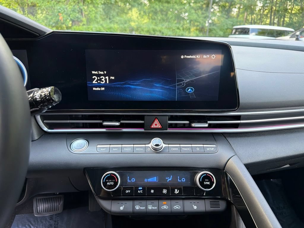 Certified 2023 Hyundai Elantra Limited w/ Cargo Package FWD image 22