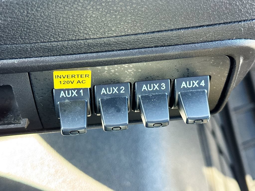Used 2017 Ford Transit 250 148 Medium Roof RWD image 13