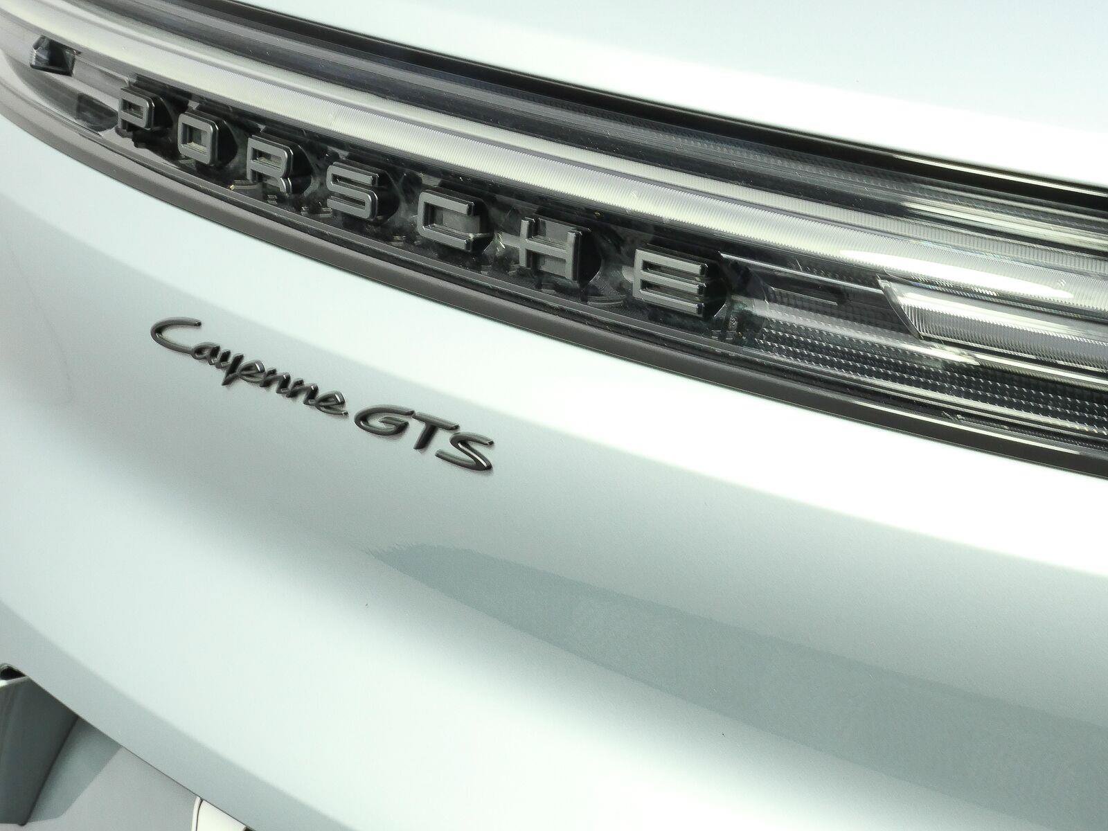 Certified 2025 Porsche Cayenne GTS AWD/4WD image 35