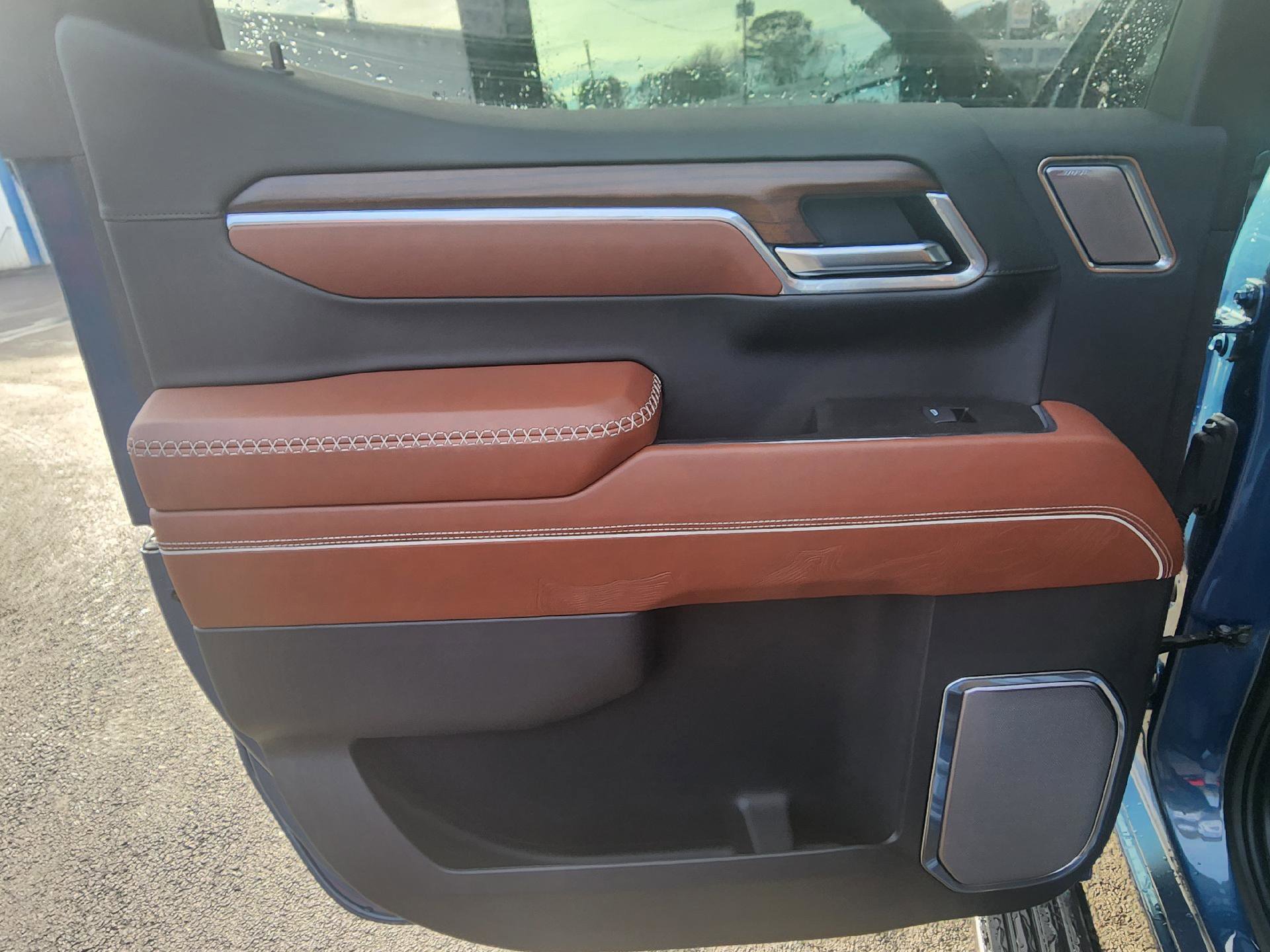 Used 2025 GMC Sierra 1500 Denali Ultimate image 17