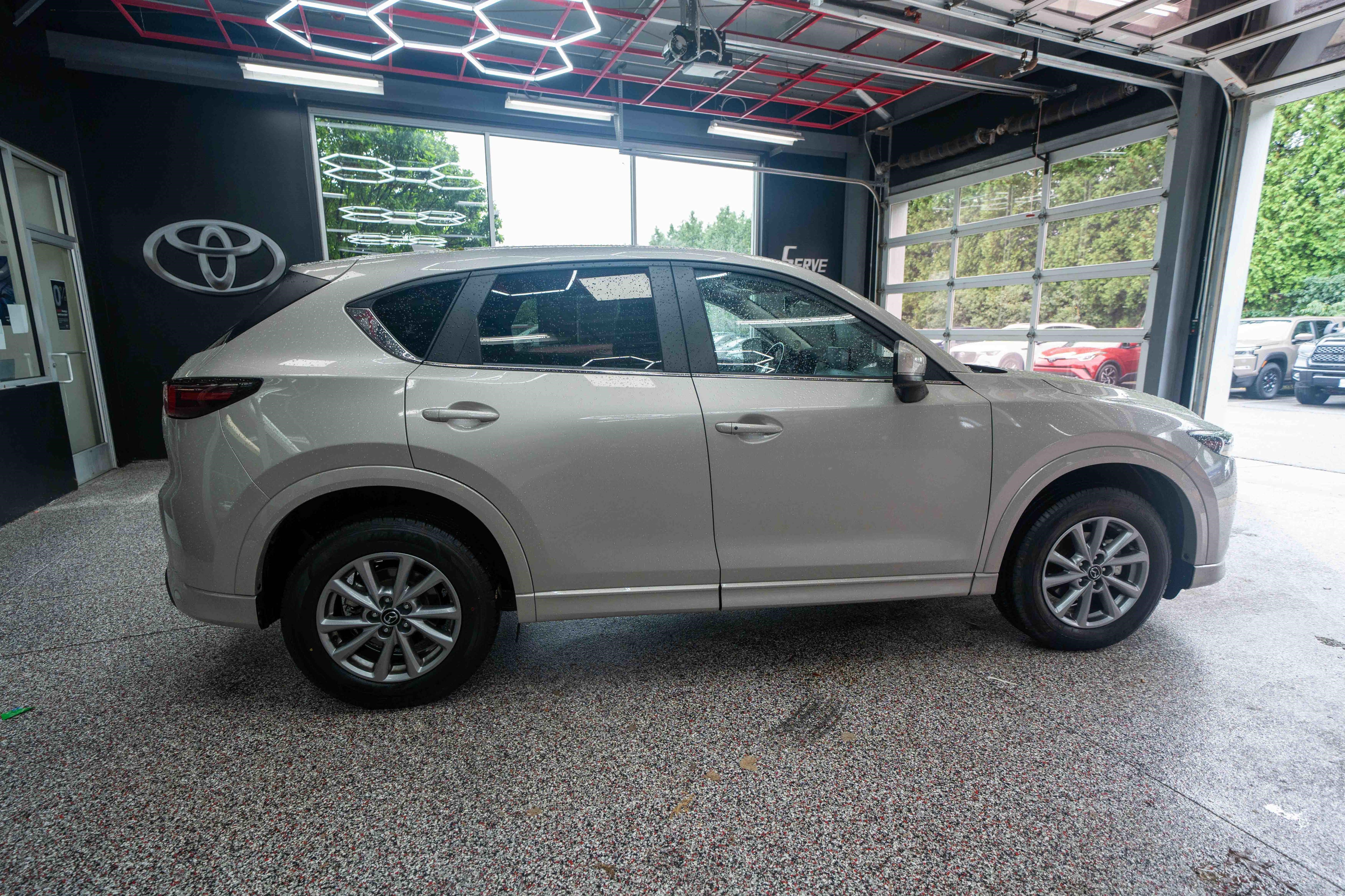 Used 2025 MAZDA CX-5 AWD 2.5 S w/ Preferred Package image 4