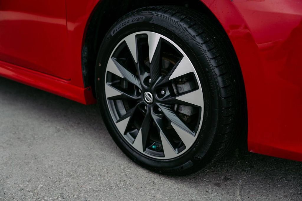 Used 2018 Nissan Sentra SR image 6