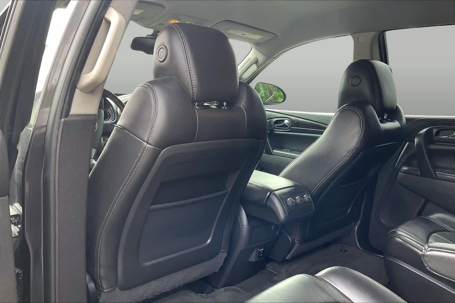 Used 2015 Buick Enclave Leather FWD image 20