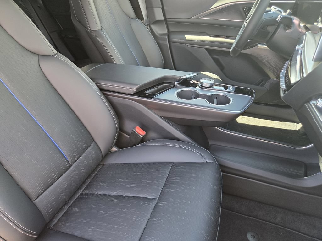New 2026 Cadillac Lyriq Sport AWD/4WD image 8
