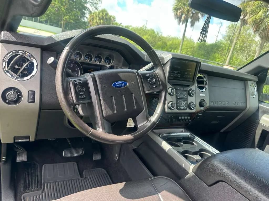 Used 2016 Ford F250 Lariat w/ Lariat Ultimate Package AWD/4WD image 11