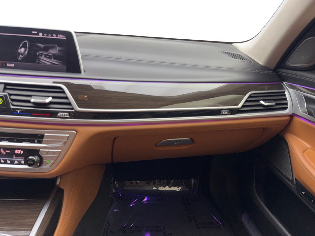Used 2021 BMW 750i xDrive w/ Executive Package AWD/4WD image 61