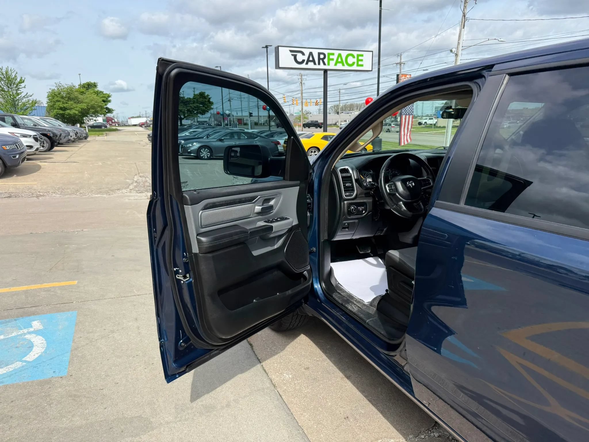 Used 2019 RAM 1500 Big Horn AWD/4WD image 17