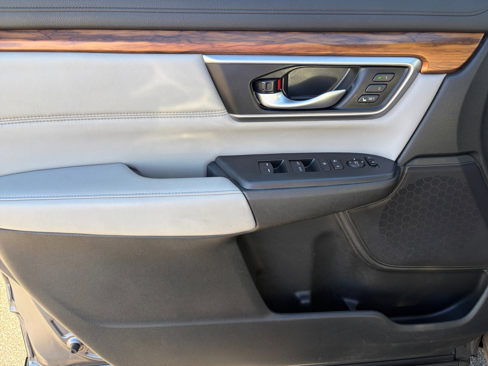 Used 2021 Honda CR-V Touring image 13