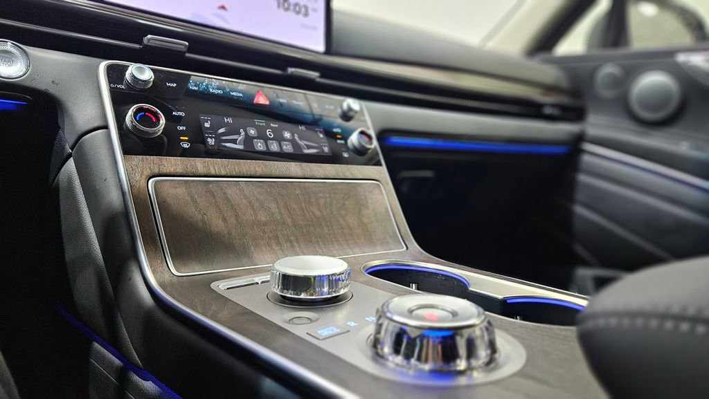 Used 2025 Genesis GV80 3.5T Advanced image 30