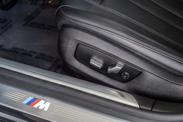 Used 2019 BMW 740i w/ M Sport Package RWD image 41