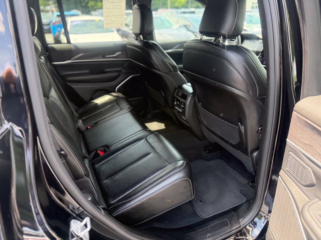 Used 2024 Jeep Grand Cherokee Limited 4xe AWD/4WD image 19