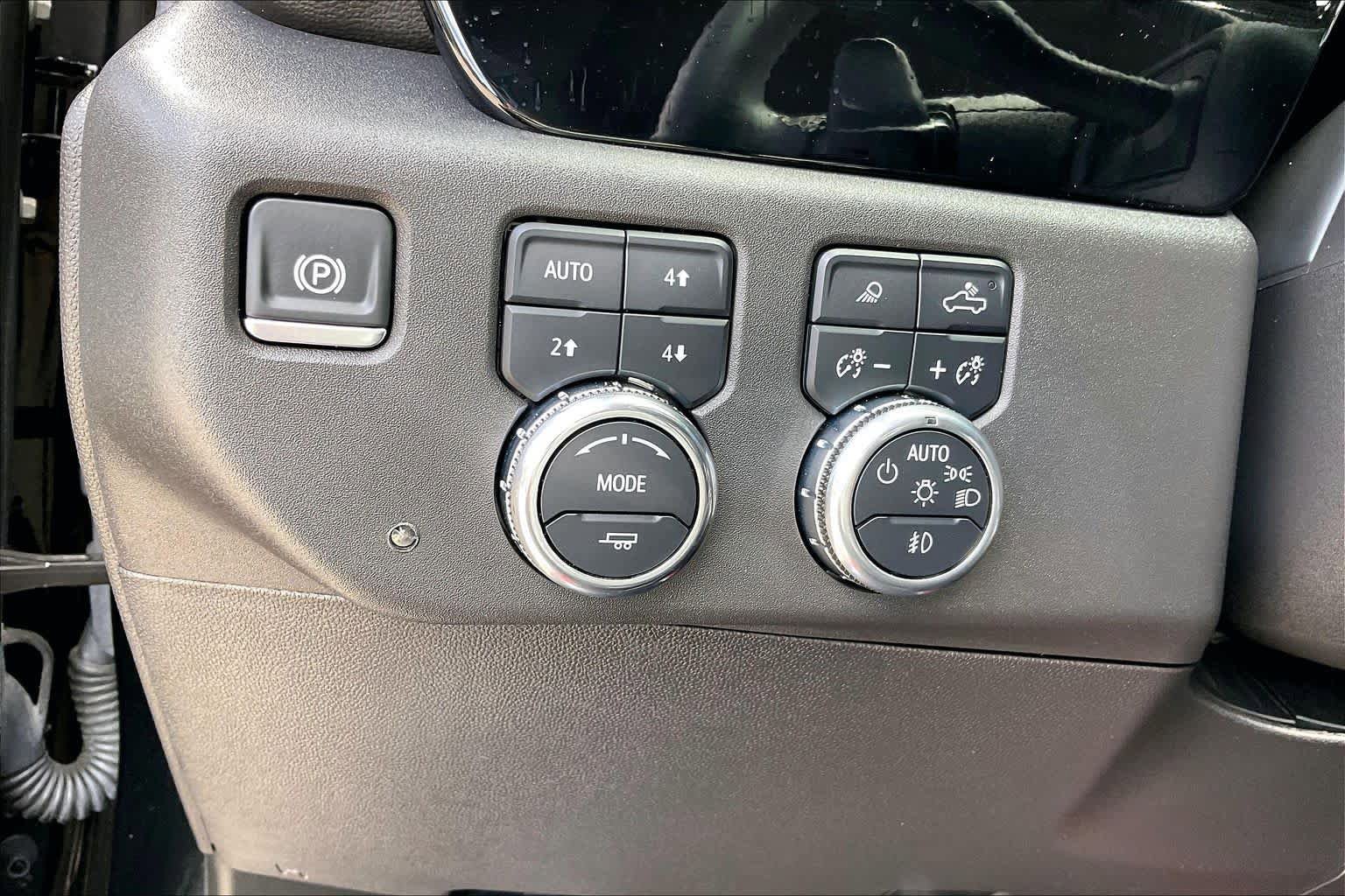 Used 2024 GMC Sierra 1500 SLT AWD/4WD image 14