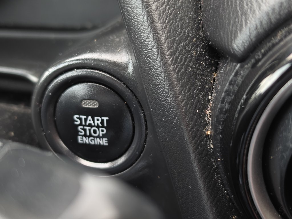 Used 2019 Toyota Yaris LE FWD image 25