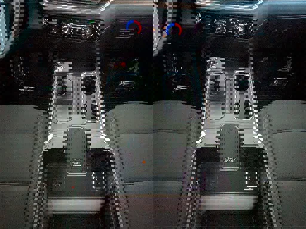 Used 2025 GMC Sierra 1500 Elevation w/ Preferred Package image 22