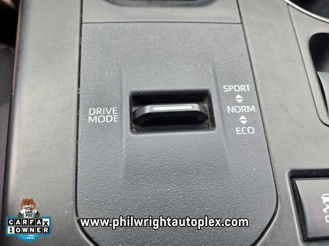 Used 2021 Toyota Highlander L FWD image 24