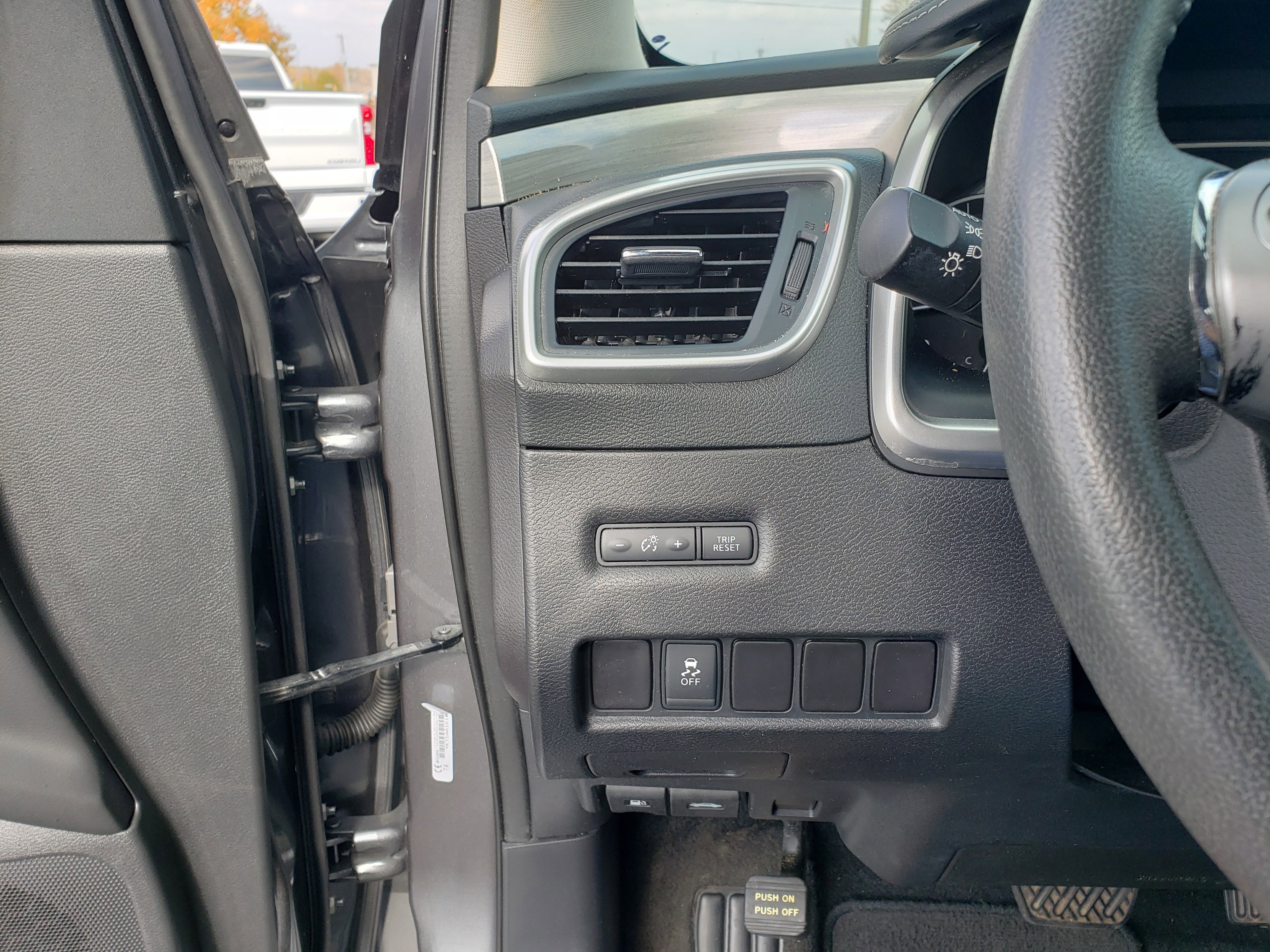 Used 2016 Nissan Murano SV image 13