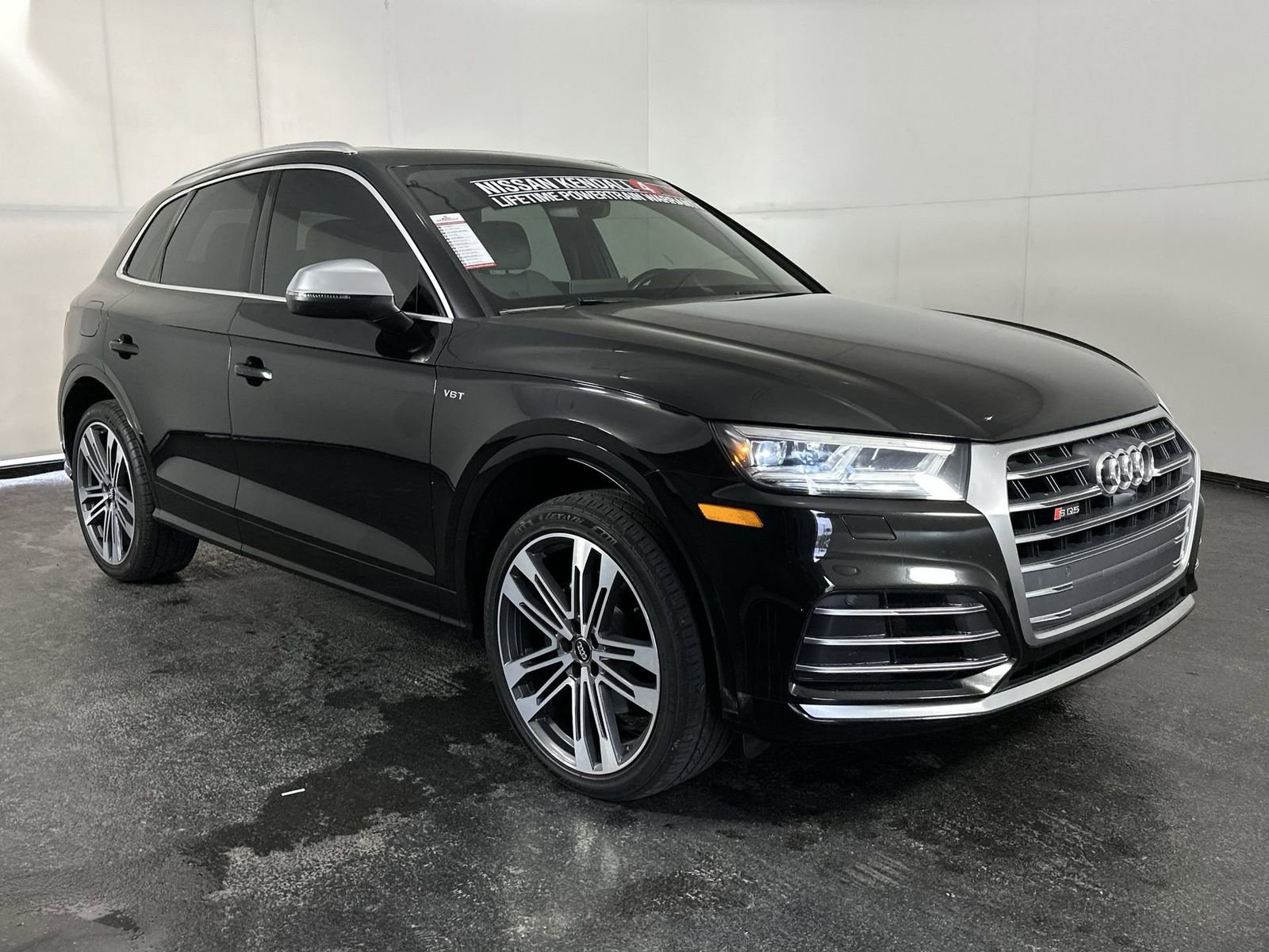 Used 2018 Audi SQ5 Prestige w/ Prestige Package image 3