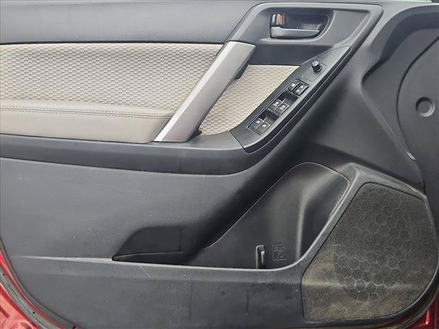 Used 2018 Subaru Forester 2.5i Premium w/ All-Weather Package AWD/4WD image 10