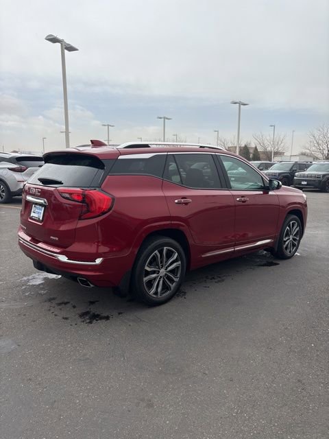 Used 2019 GMC Terrain Denali w/ Comfort Package AWD/4WD image 2