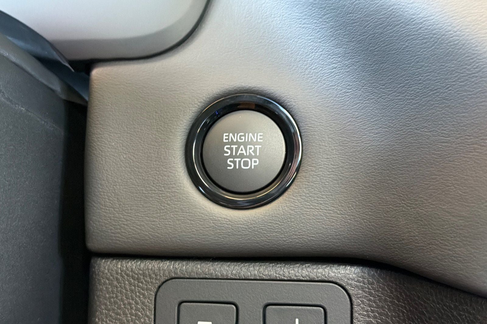 New 2026 Toyota Tundra Platinum AWD/4WD image 25